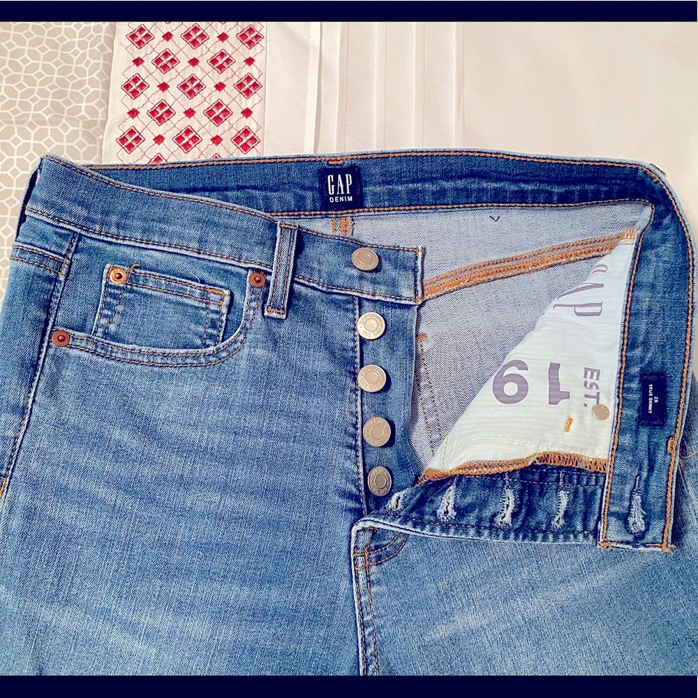 GAP true skinny jeans, button up.